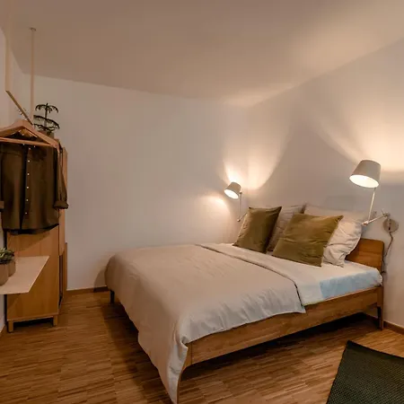 Apartment Ferienwohnung Altstadt Regensburg *